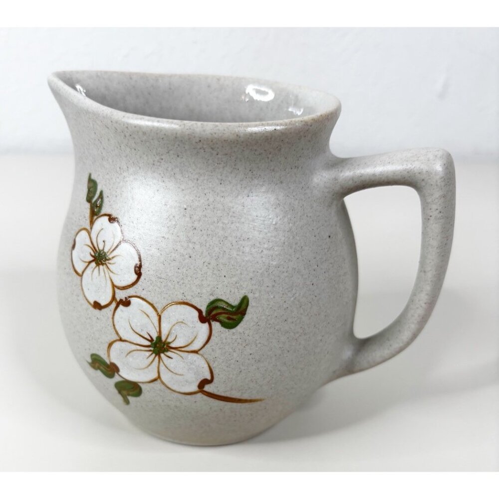 VTG The PIGEON FORGE Pottery Dogwood Flower Stoneware 4.5" Creamer PITCHER New